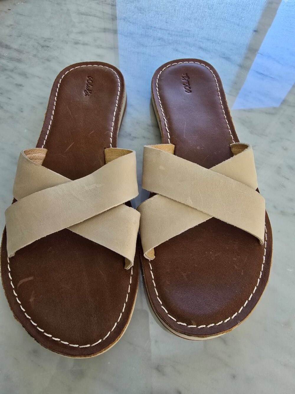NWOT OluKai Women's Tan Leather Slide Sandals Kipe'a Olu Size 6